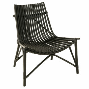 Chaise en rotin noire